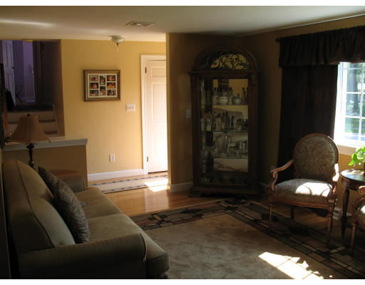 38 Kings Road Canton, MA 02021 - Photo 3 of 16 Gallery Image 3