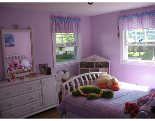 38 Kings Road Canton, MA 02021 - Photo 8 of 16 Gallery Image 8