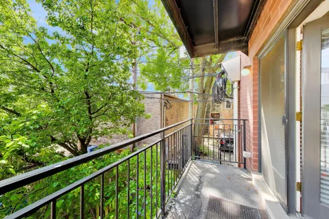 $550,000 | 815 North Marshfield Avenue, Unit 204, Chicago, IL 60622