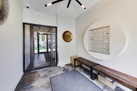 $550,000 | 815 North Marshfield Avenue, Unit 204, Chicago, IL 60622