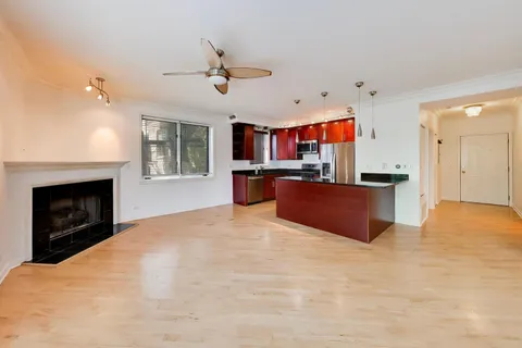 $550,000 | 815 North Marshfield Avenue, Unit 204, Chicago, IL 60622