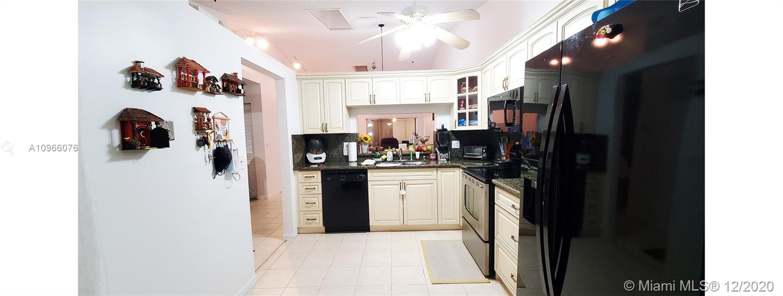 6020 Northwest 93rd Avenue Tamarac, FL 33321 - Photo 16 of 23
