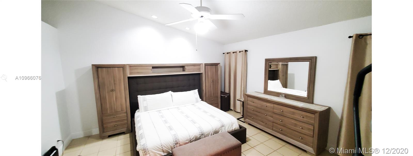 6020 Northwest 93rd Avenue Tamarac, FL 33321 - Photo 4 of 23