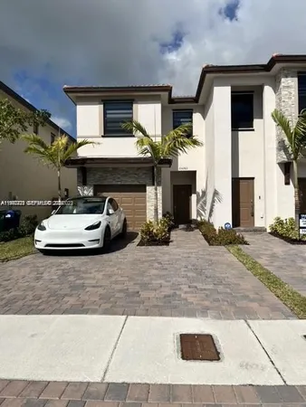 $3,000 | 25282 Southwest 107th Court, Unit 25282, Homestead, FL 33032