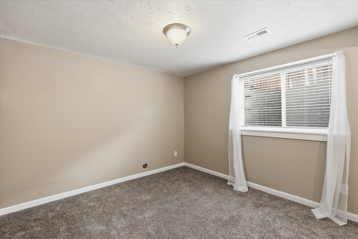 7807 North H Street Spokane, WA 99208 - Photo 25 of 36