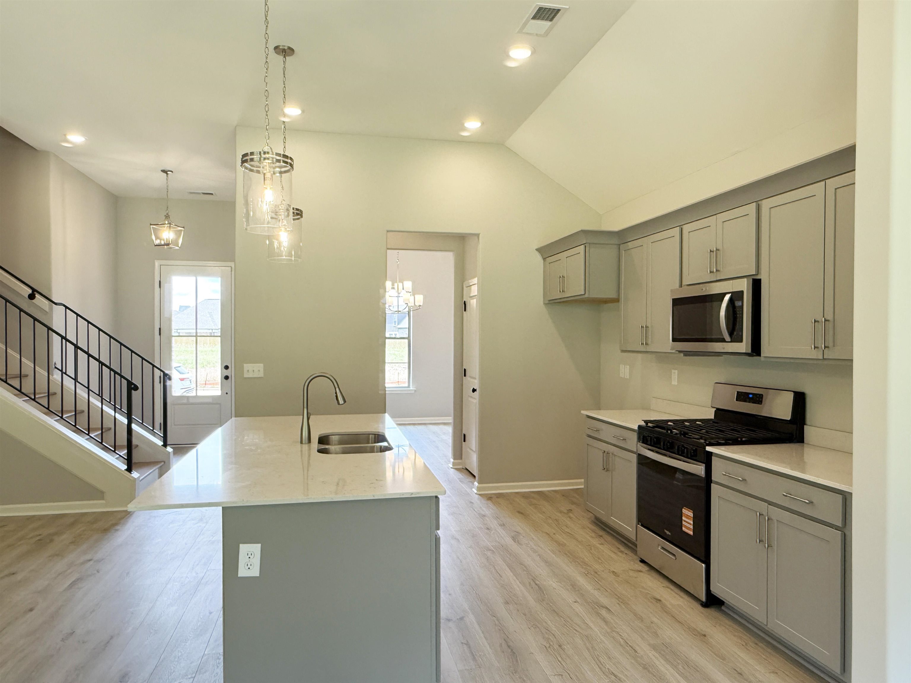 195 Ridgefield Drive Oakland, TN 38060 - Photo 12 of 29