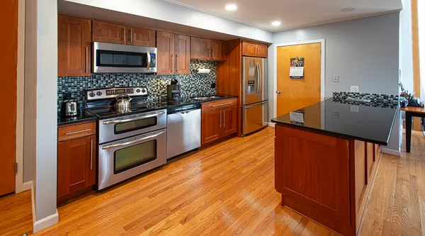 $359,900 | 351 Pleasant Street, Unit 11, Northampton, MA 01060
