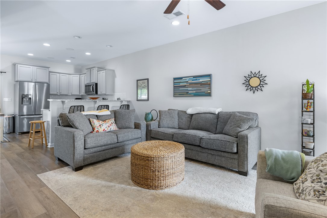 136 Adger Road Pendleton, SC 29670 - Photo 6 of 27