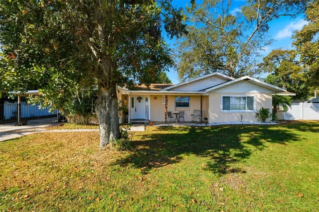 $365,000 | 1852 West Lake Parker Drive, Lakeland, FL 33805