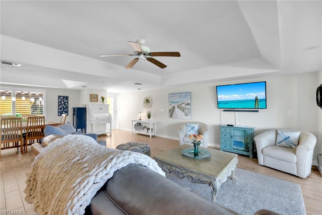 196 Albi Road, Unit 5 Naples, FL 34112 - Photo 8 of 25 Comfortable