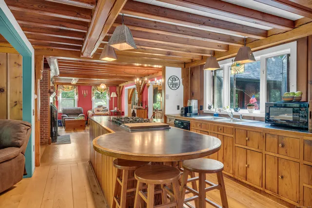 $745,000 | 8 Butter Jones Road, Chester, CT 06412