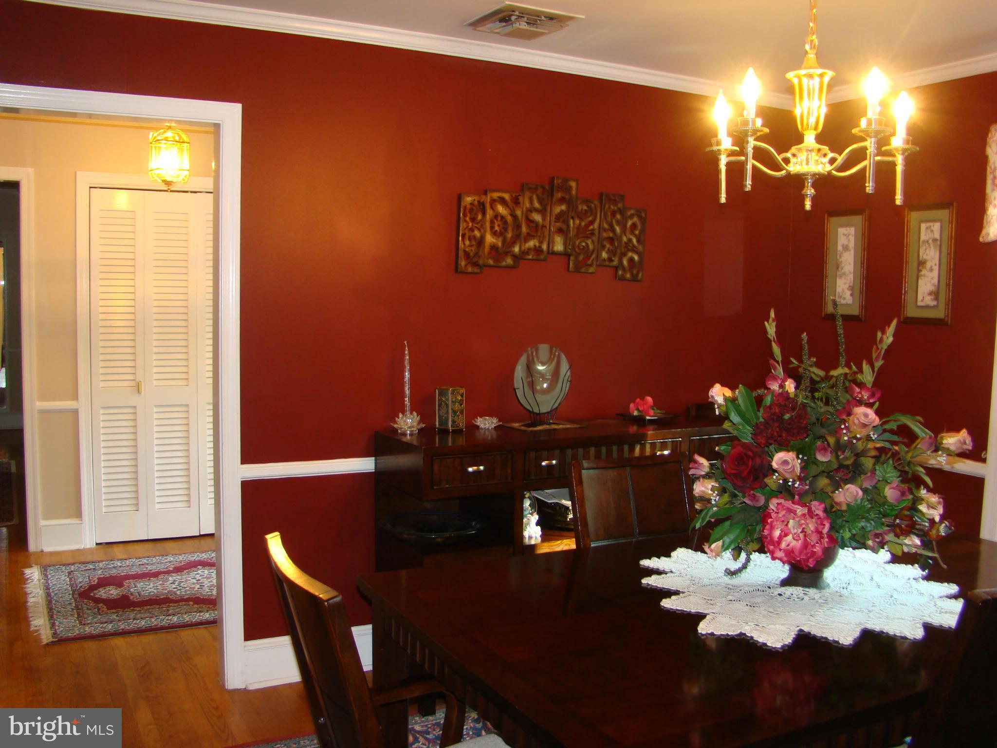 28427 Oaklands Road Easton, MD 21601 - Photo 8 of 17 Dining Room