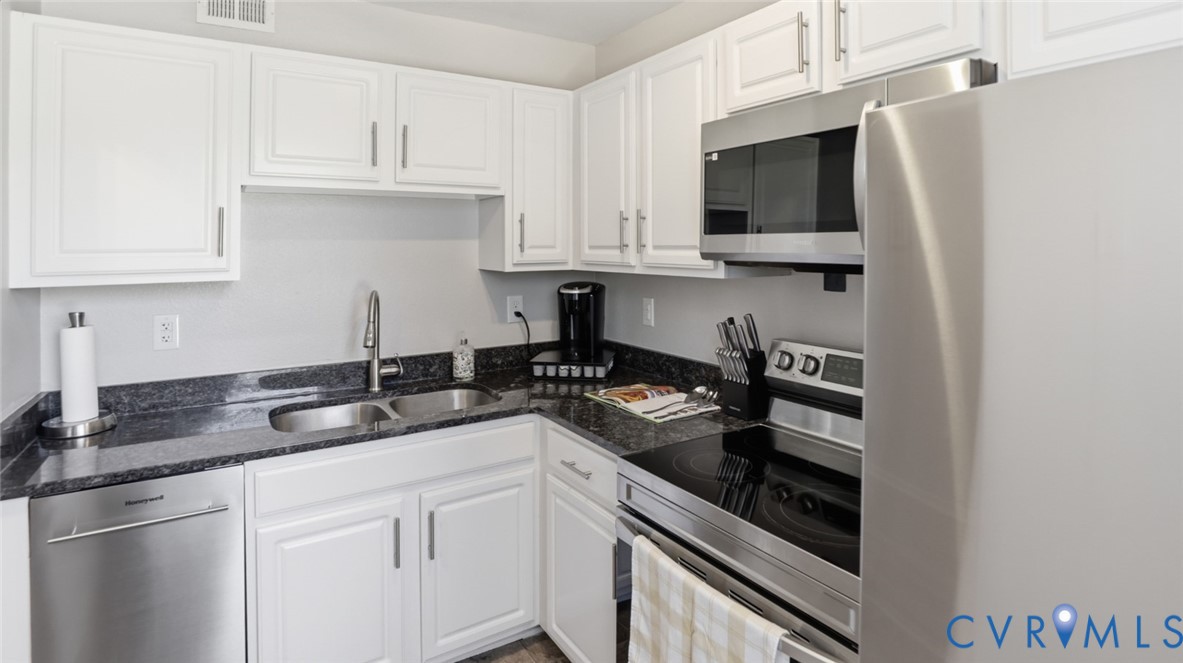 3510 East Richmond Road, Unit U5 Richmond, VA 23223 - Photo 11 of 37