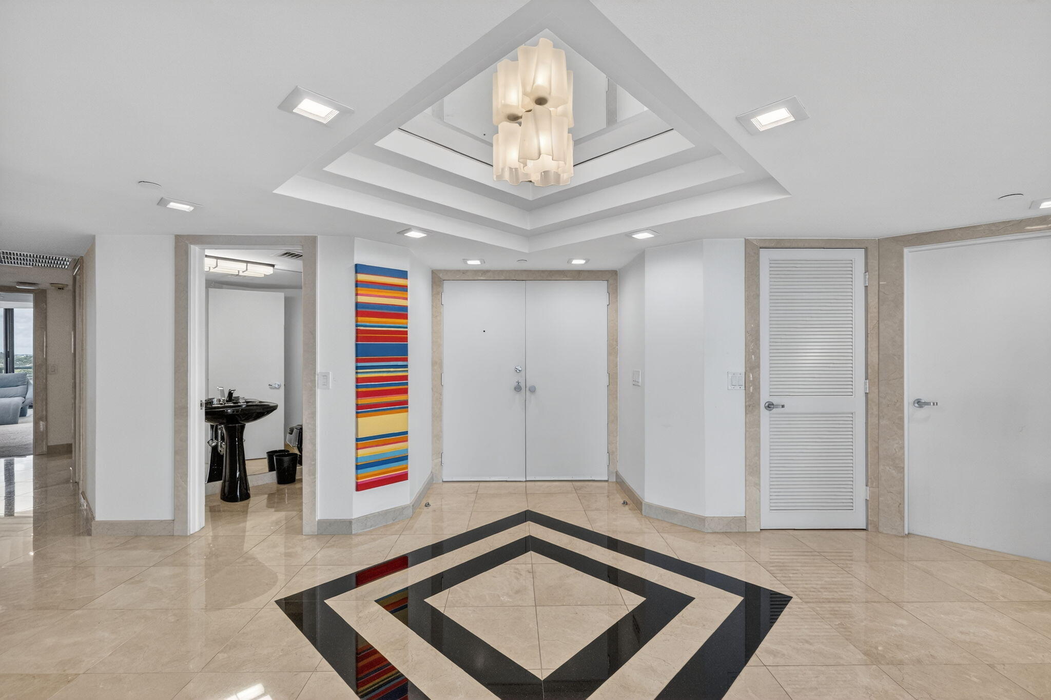 1500 South Ocean Boulevard, Unit 606 Boca Raton, FL 33432 - Photo 38 of 77 Foyer