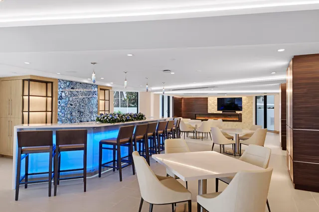 $5,750,000 | 1500 South Ocean Boulevard, Unit 606, Boca Raton, FL 33432