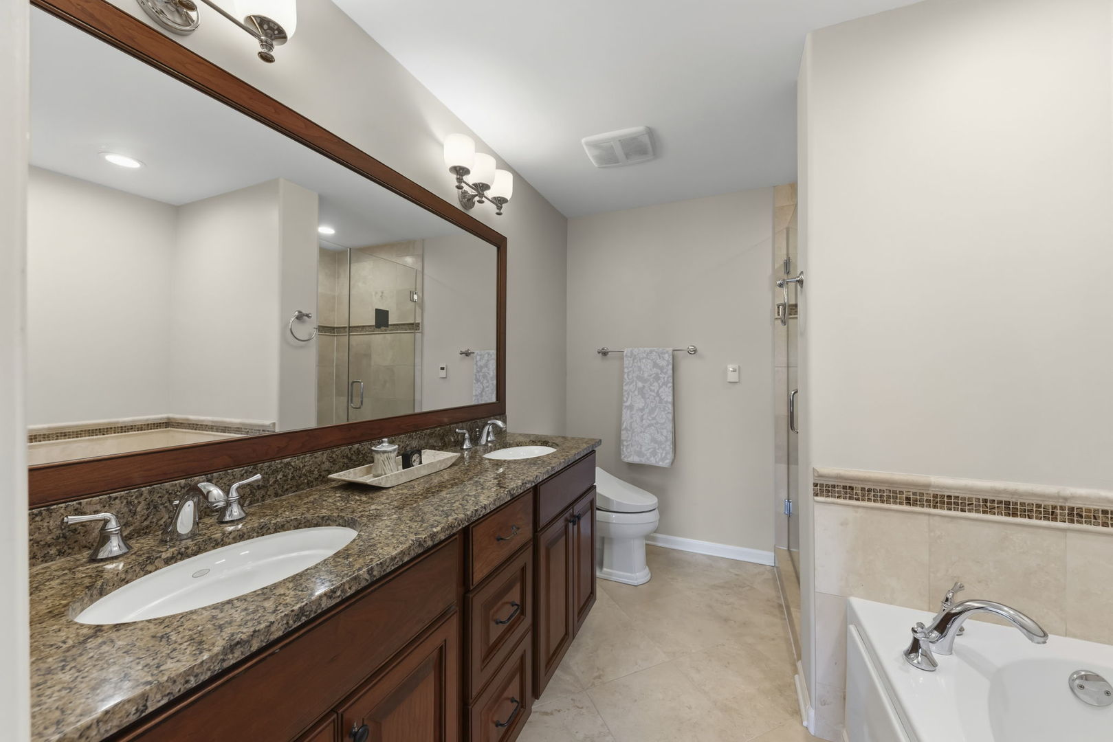 216 North Addison Avenue Elmhurst, IL 60126 - Photo 15 of 31