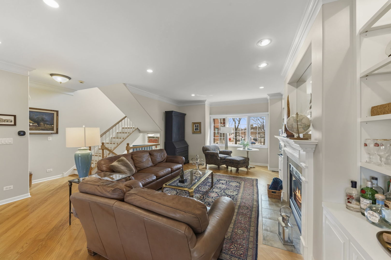 216 North Addison Avenue Elmhurst, IL 60126 - Photo 6 of 31