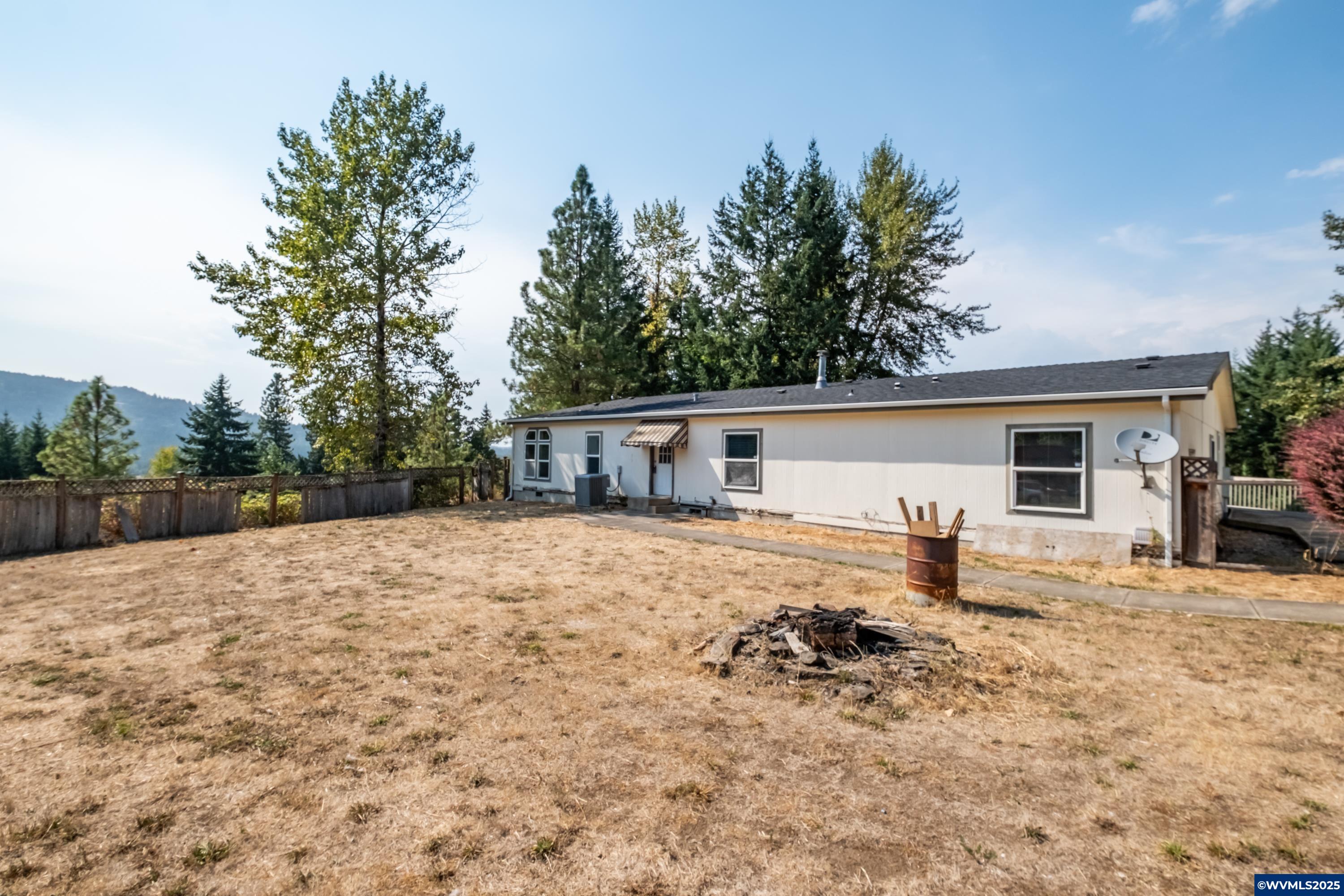 30522 West View Street Lebanon, OR 97355 - Photo 43 of 49
