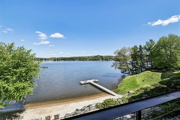 $259,900 | 680 East Hiawatha Drive, Unit 418, Wisconsin Dells, WI 53965