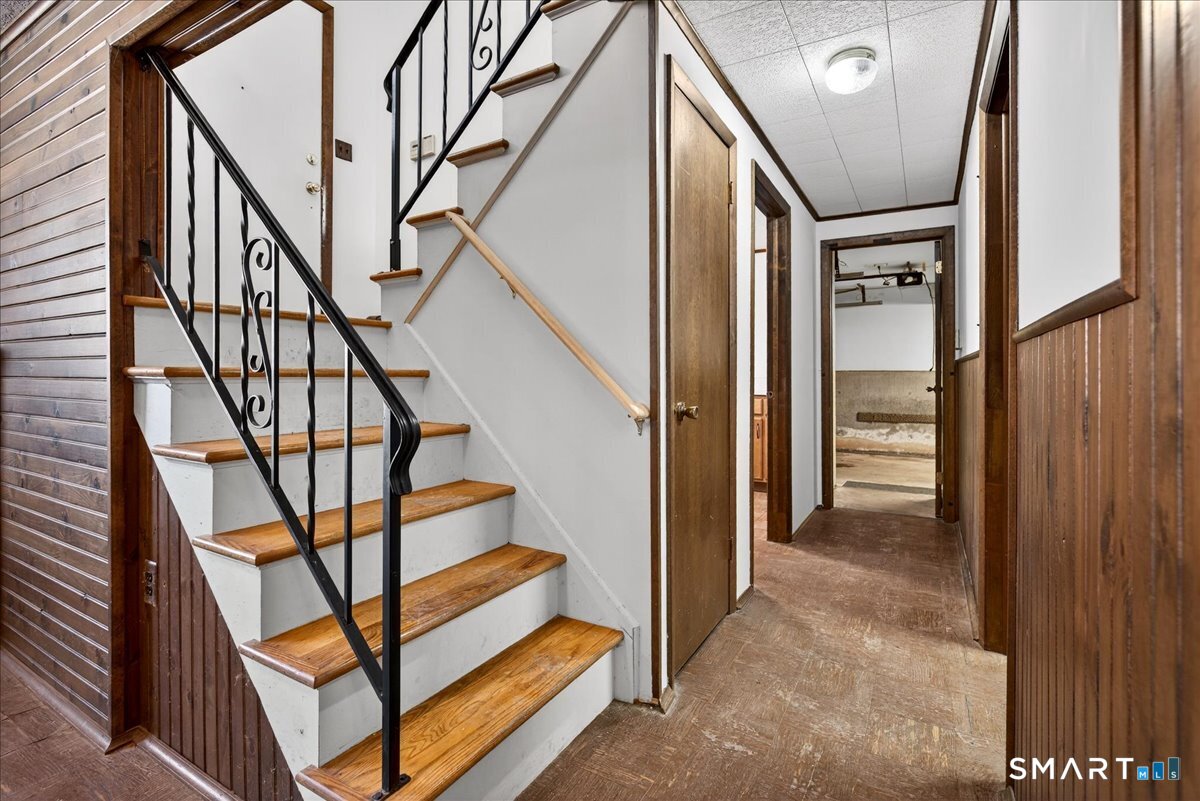 80 Flower Drive Hamden, CT 06518 - Photo 17 of 28