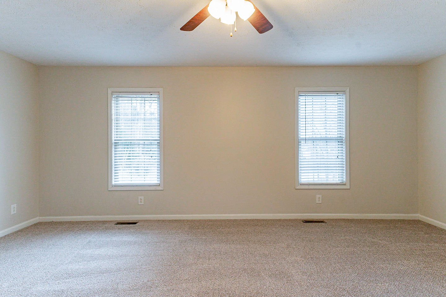 105 High Ridge Court Goodlettsville, TN 37072 - Photo 17 of 31 an empty room with a window