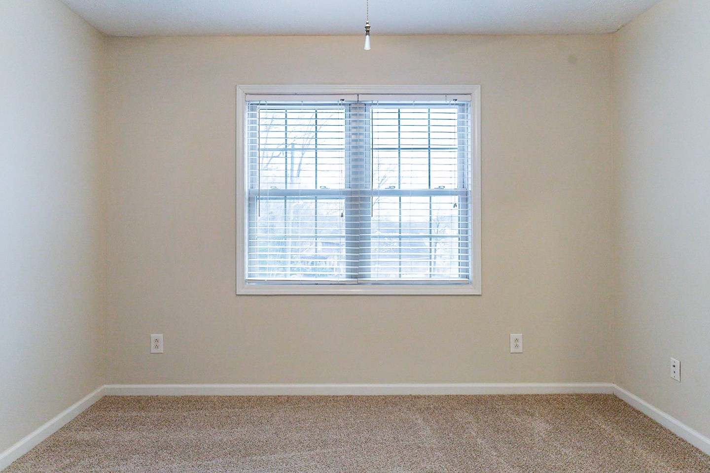 105 High Ridge Court Goodlettsville, TN 37072 - Photo 21 of 31 an empty room with a window