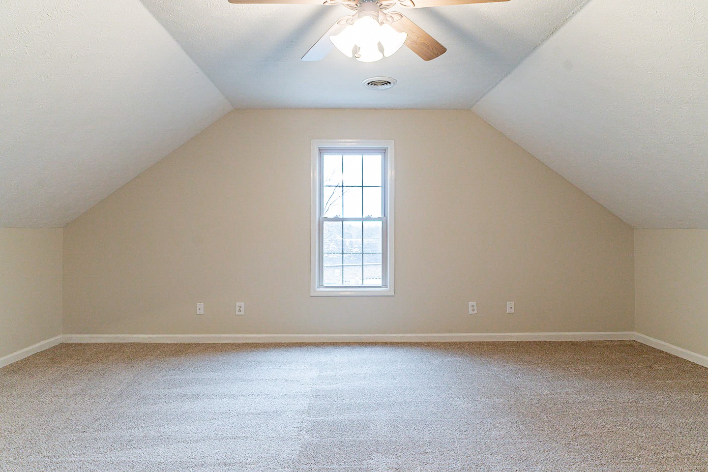 105 High Ridge Court Goodlettsville, TN 37072 - Photo 23 of 31 an empty room with a window