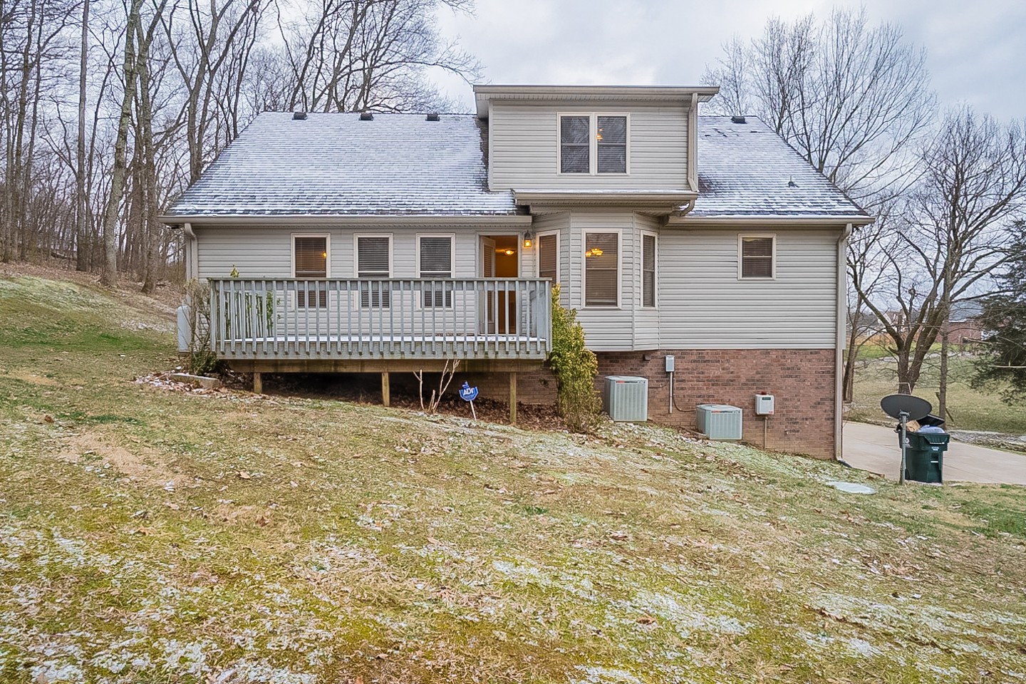 105 High Ridge Court Goodlettsville, TN 37072 - Photo 7 of 31 a front view of a house with a yard