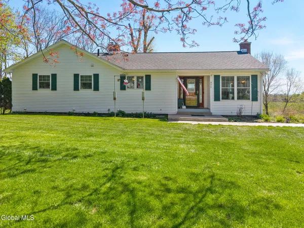 $370,000 | 377 Pangburn Road, Rotterdam, NY 12306