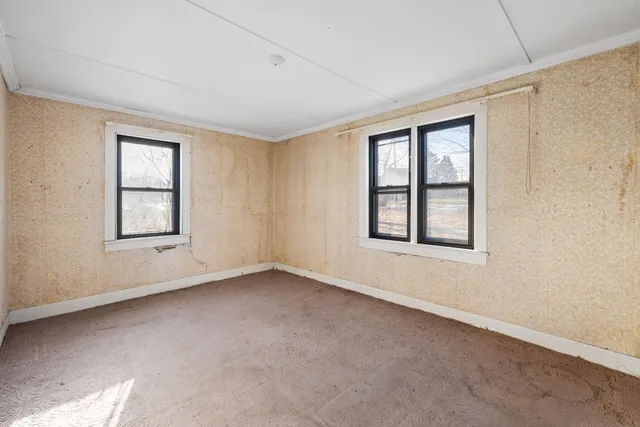 $250,000 | N68-w33460 N68-w33460 County Road, Oconomowoc, WI 53066