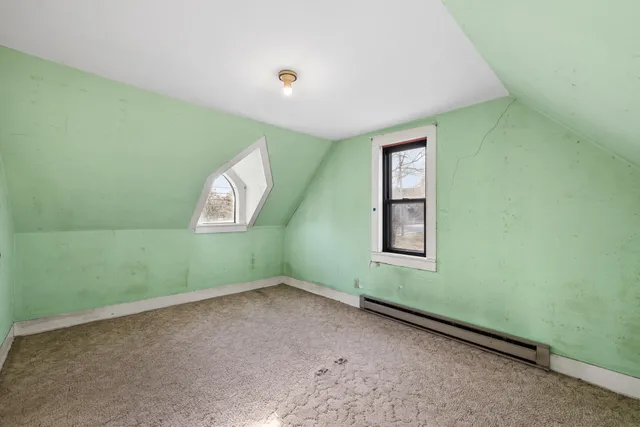 $250,000 | N68-w33460 N68-w33460 County Road, Oconomowoc, WI 53066