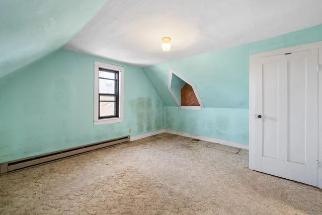 $250,000 | N68-w33460 N68-w33460 County Road, Oconomowoc, WI 53066