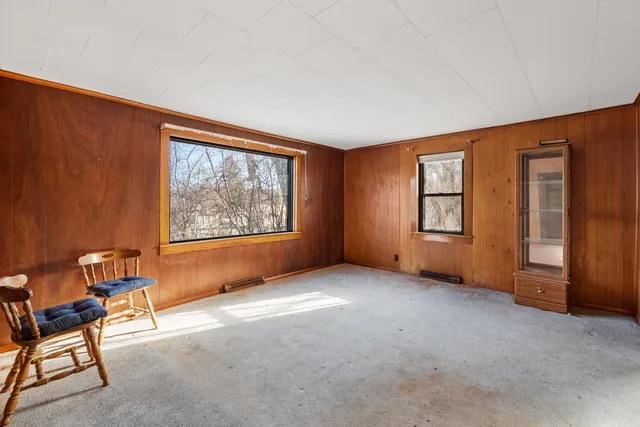 $250,000 | N68-w33460 N68-w33460 County Road, Oconomowoc, WI 53066