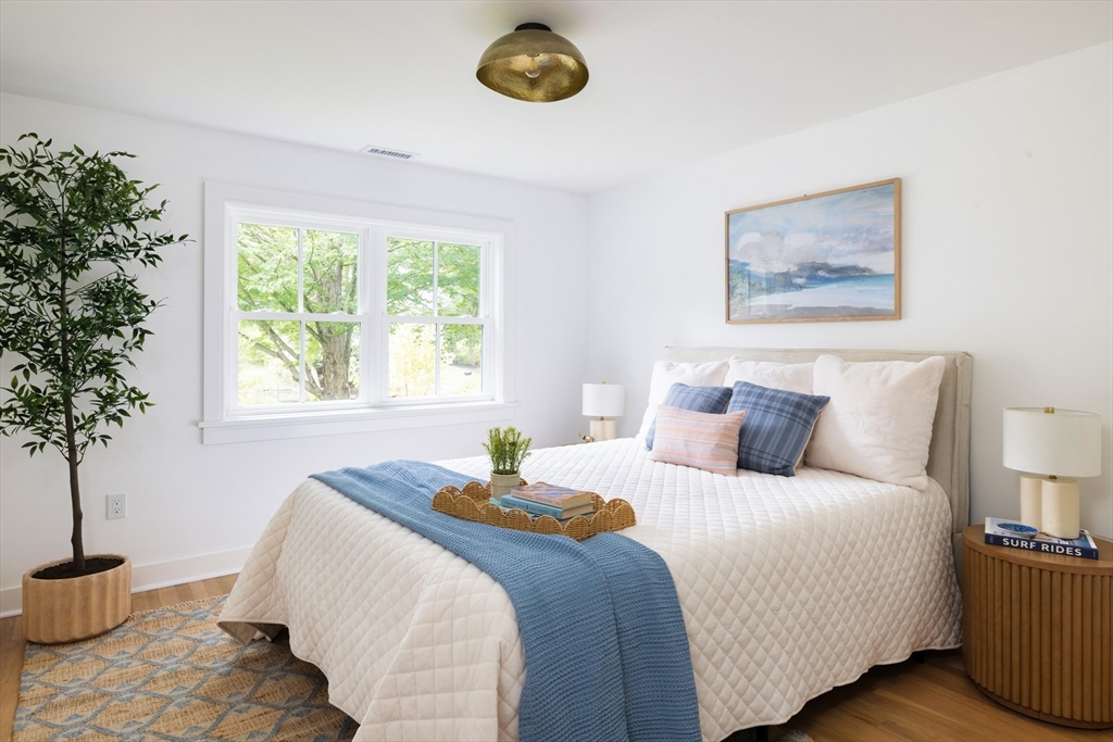 209 Bristol Road Wellesley, MA 02481 - Photo 18 of 29