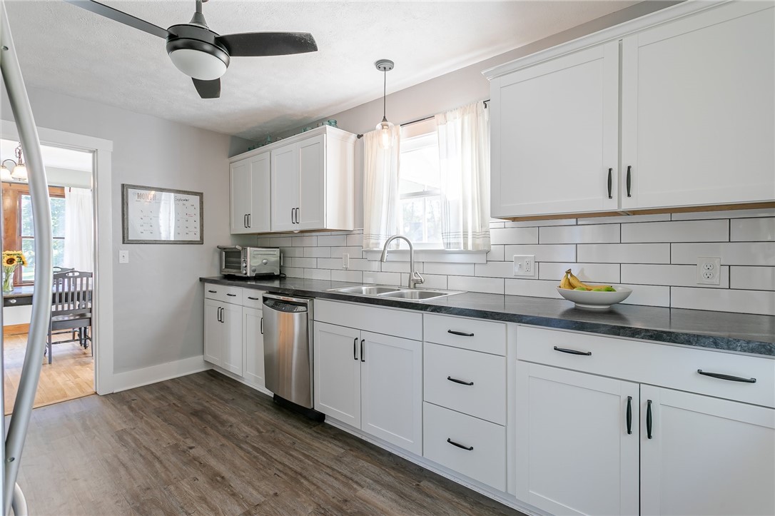 1060 Ogden Parma Town Line Road Parma, NY 14559 - Photo 2 of 49 Stunning new kitchen