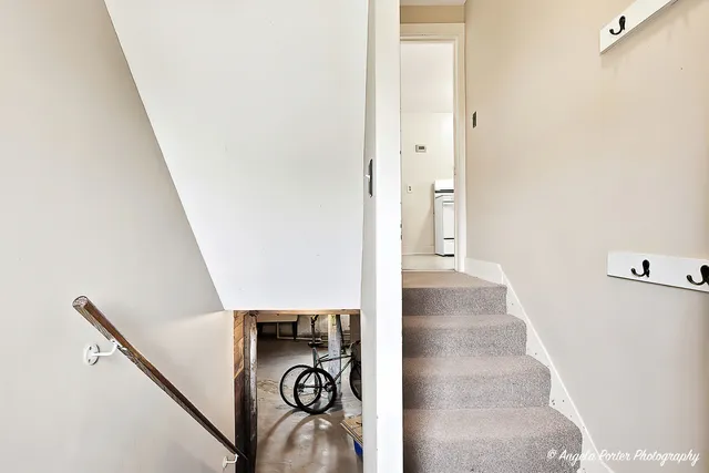 $250,000 | 331 Chestnut Street, Woodstock, IL 60098