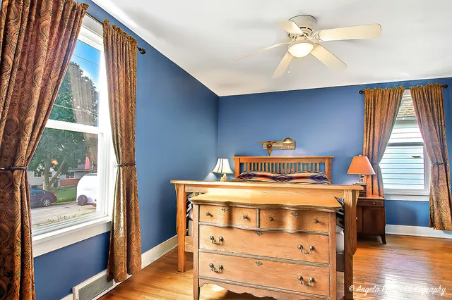 $250,000 | 331 Chestnut Street, Woodstock, IL 60098