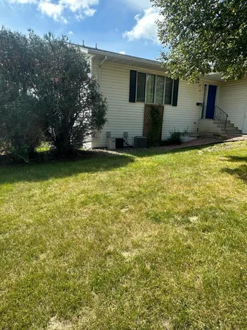 $190,000 | 1103 Horizon Drive, Unit 2, Marshall, MN 56258