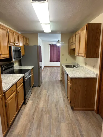 $190,000 | 1103 Horizon Drive, Unit 2, Marshall, MN 56258