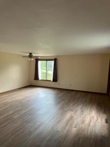 $190,000 | 1103 Horizon Drive, Unit 2, Marshall, MN 56258