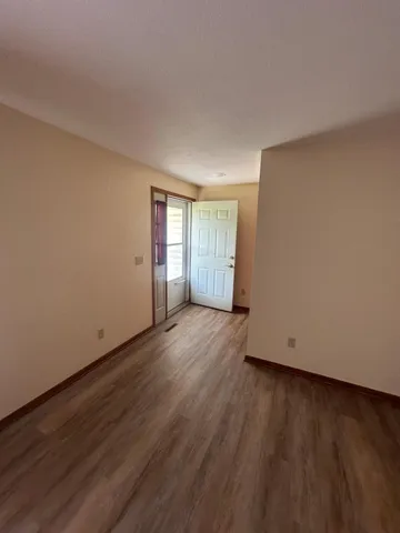 $190,000 | 1103 Horizon Drive, Unit 2, Marshall, MN 56258