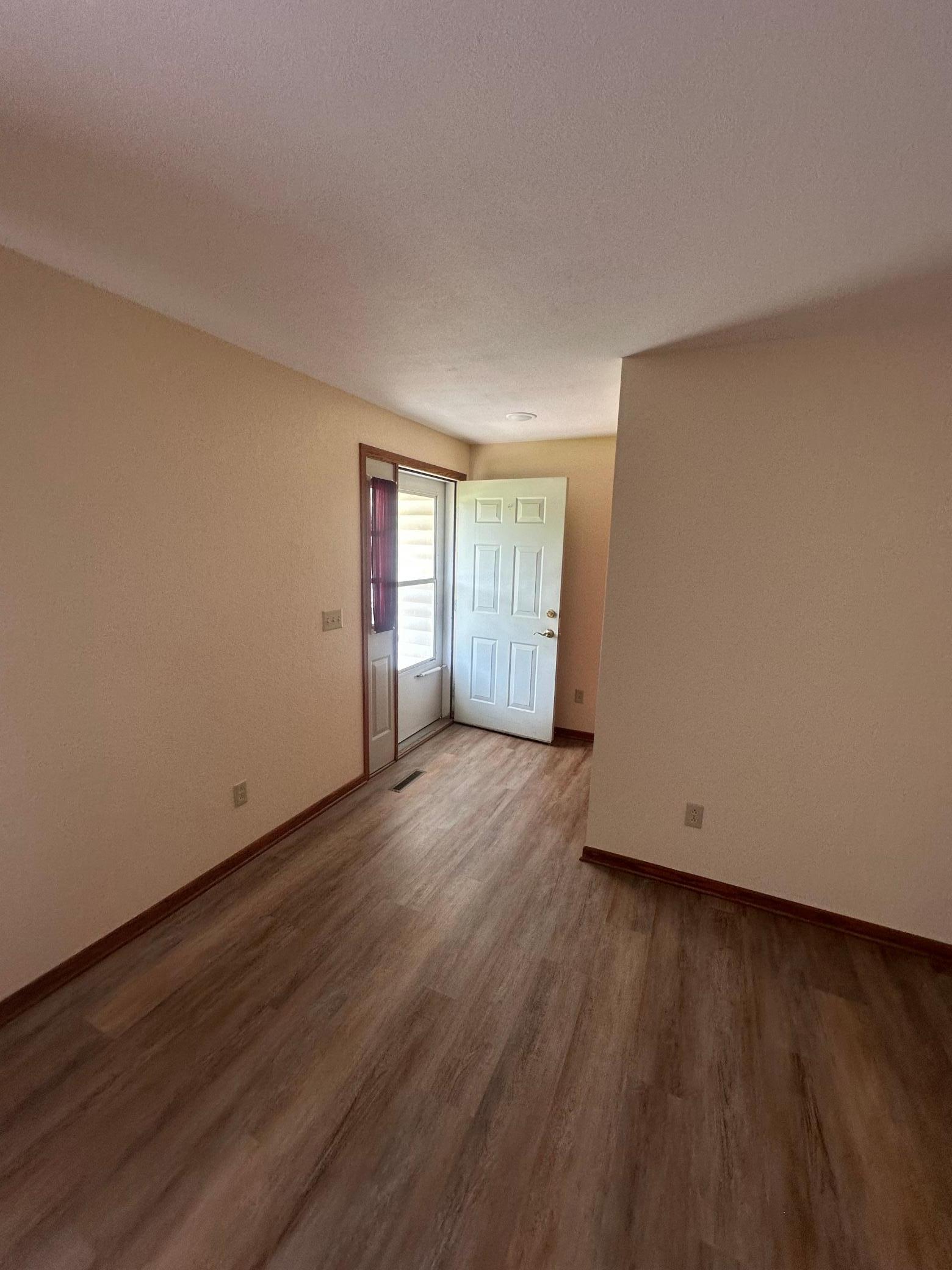 1103 Horizon Drive, Unit 2 Marshall, MN 56258 - Photo 9 of 46