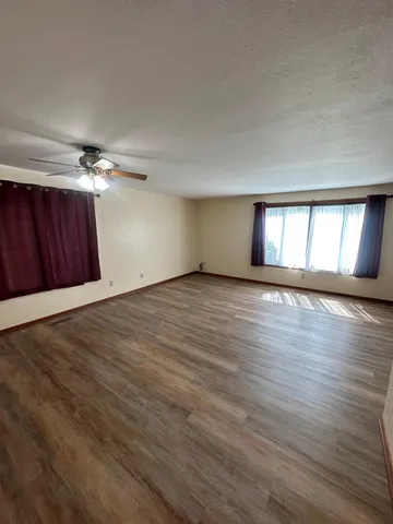 $190,000 | 1103 Horizon Drive, Unit 2, Marshall, MN 56258