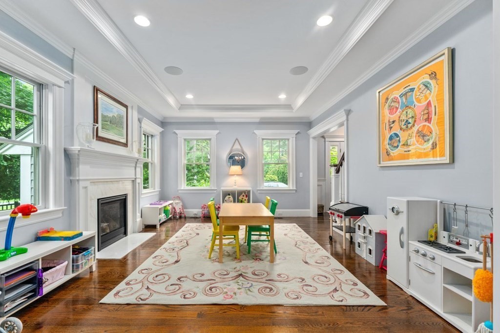 24 Mayo Road Wellesley, MA 02482 - Photo 12 of 34