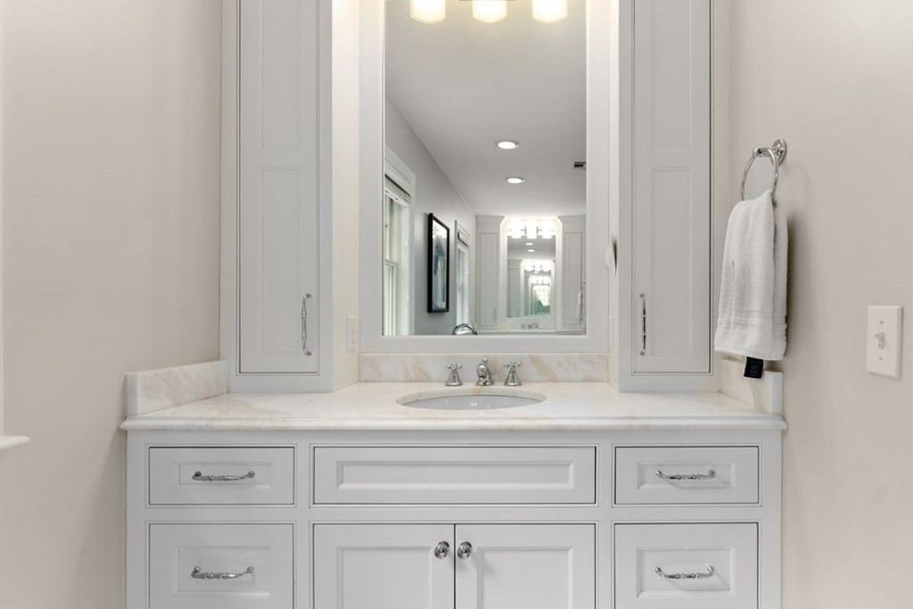 24 Mayo Road Wellesley, MA 02482 - Photo 20 of 34