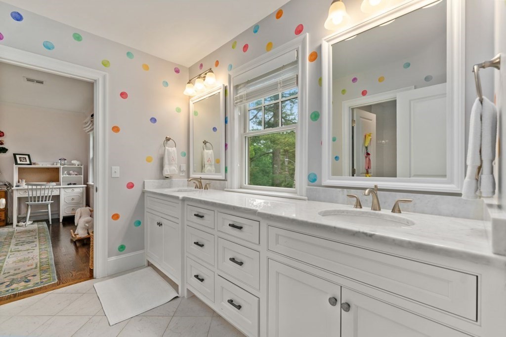 24 Mayo Road Wellesley, MA 02482 - Photo 23 of 34