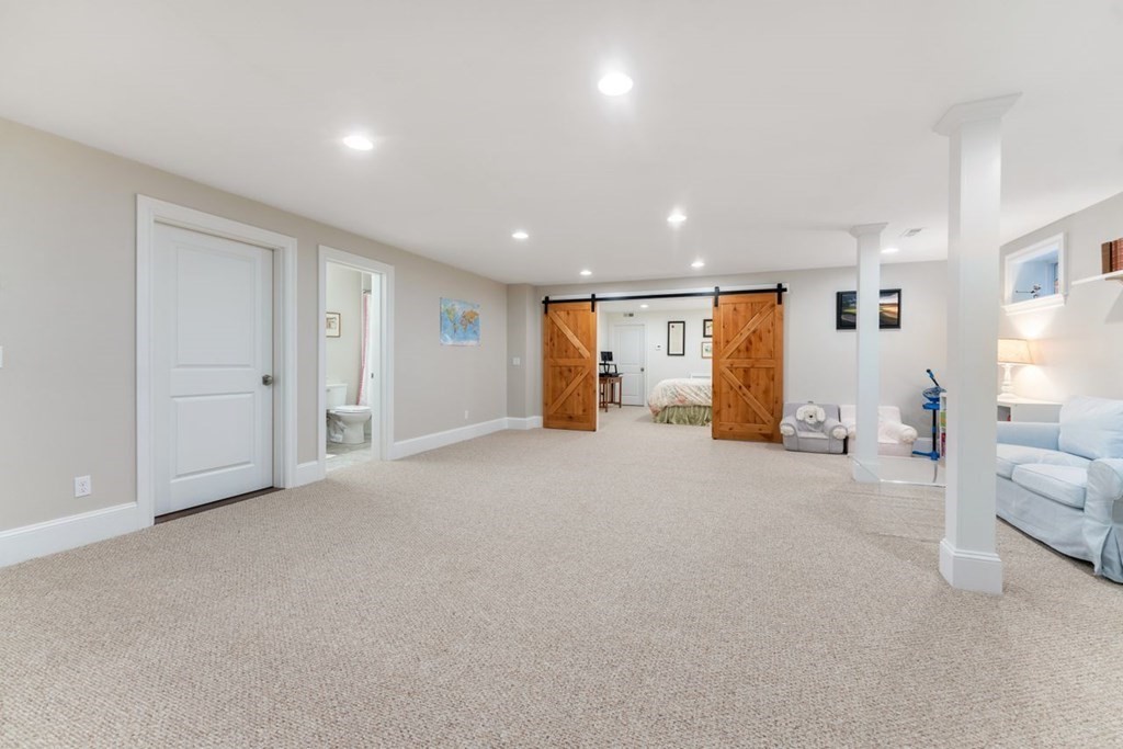 24 Mayo Road Wellesley, MA 02482 - Photo 27 of 34