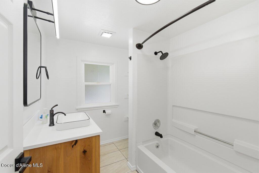 218 Madison Street Osburn, ID 83849 - Photo 18 of 27 017-218MadisonStreet-Osburn-ID-83849-SMA