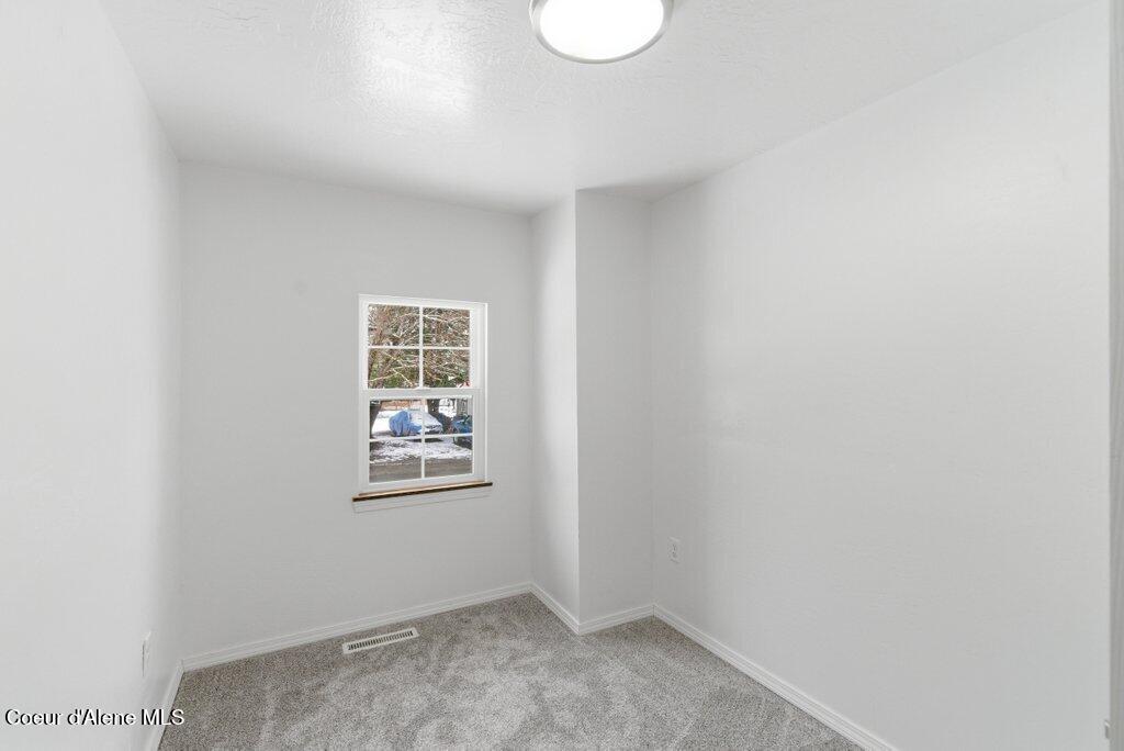 218 Madison Street Osburn, ID 83849 - Photo 21 of 27 020-218MadisonStreet-Osburn-ID-83849-SMA