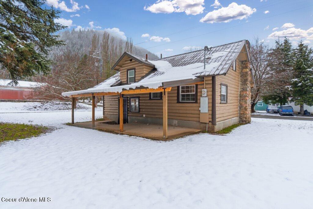 218 Madison Street Osburn, ID 83849 - Photo 5 of 27 005-218MadisonStreet-Osburn-ID-83849-SMA